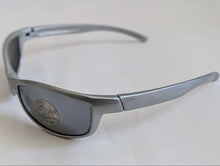NWT True Vintage Sports Wrap around 8 base Silver frame Smoke Mirrored lens Sunglasses